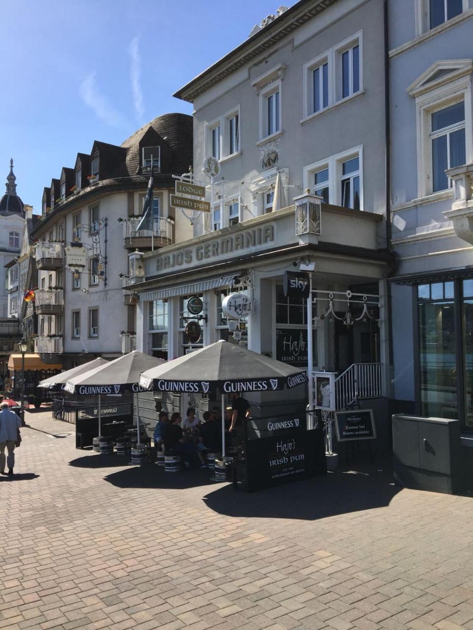 Hajo'S Germania Lodge & Irish Pub Рюдесхайм-на-Рейне Экстерьер фото
